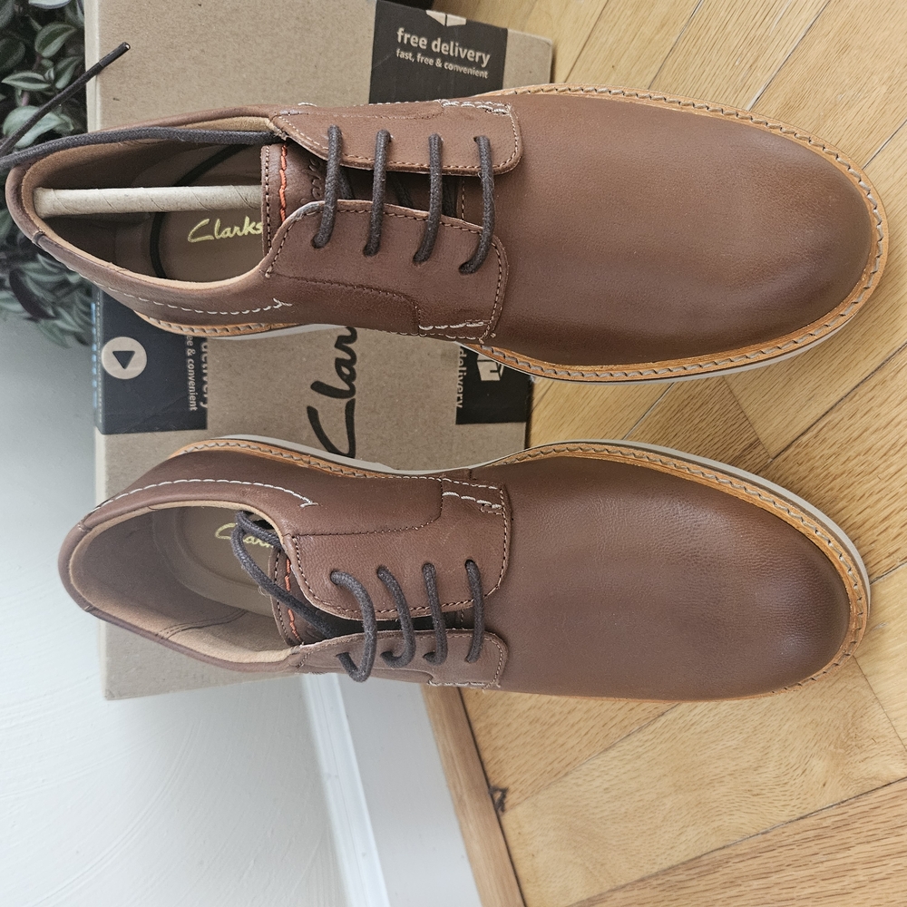 Clarks Men's Atticus Brown Leather Shoes - Picture 10 of 12